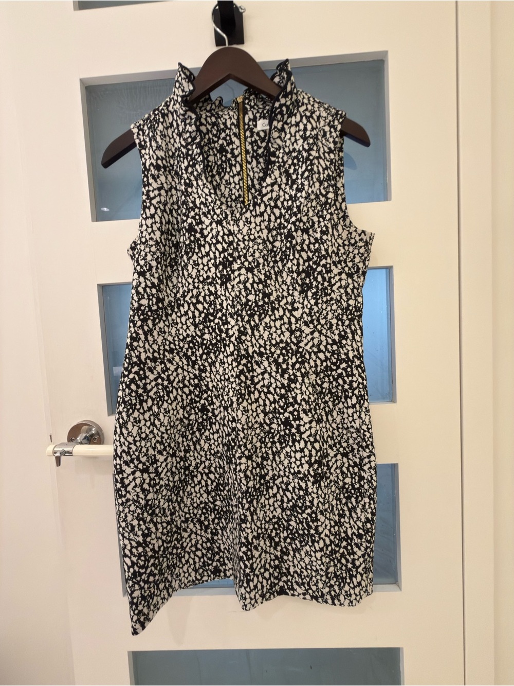 Calvin Klein Black and White Printed Sleeveless Mini Dress size 8